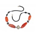vechi colier tuareg . carnelian Idar-Oberstein & trade beads. Niger